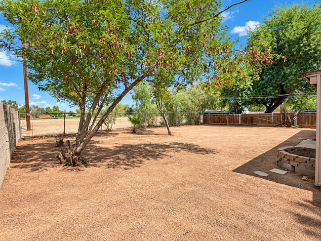 Building Photo - 3841 N 63rd Dr