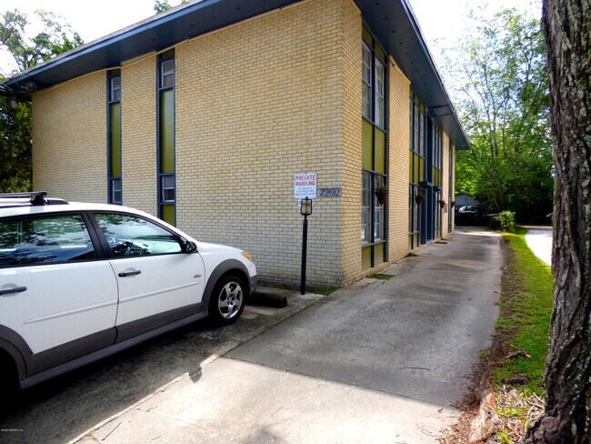 Building Photo - 2960 Remington St