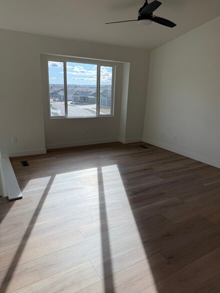 Building Photo - 5304 Silverton St