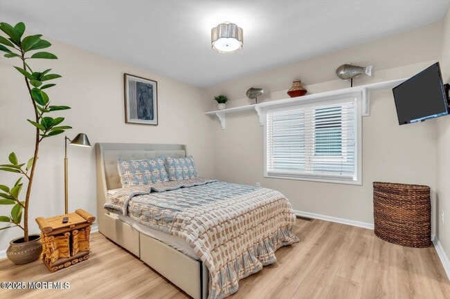 Building Photo - 520 Brighton Ave