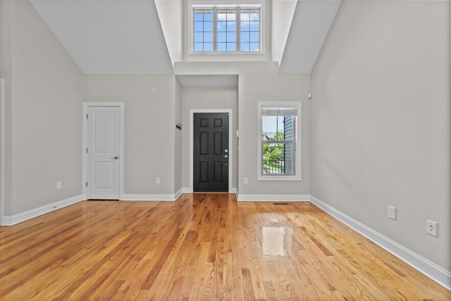 Building Photo - 118 Cypress Cir