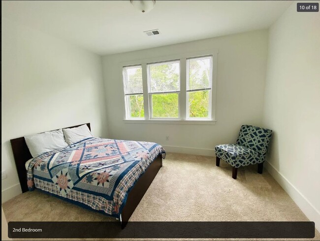 Building Photo - 1531 Layton Ln NW