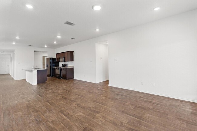 Building Photo - 115 Snapdragon Ln