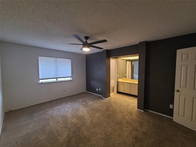 Building Photo - 2812 Goldbridge Dr