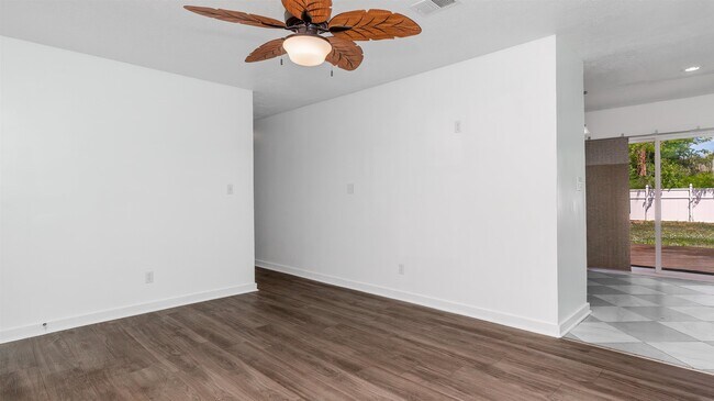 Building Photo - 4070 Long Line Ln