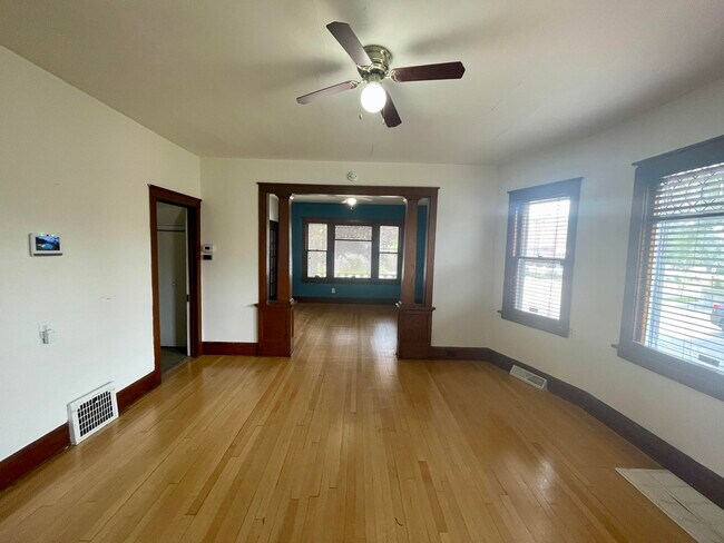 Building Photo - 7420 23rd Ave