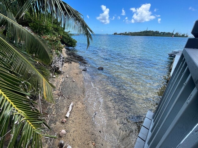 Building Photo - Hawaii living at its best.  Beautiful Kaneohe Bay front.