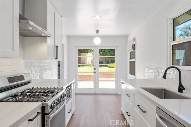 Building Photo - 3409 Palos Verdes Dr N
