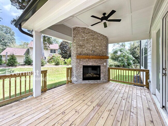 Building Photo - 2517 Canopy Ct