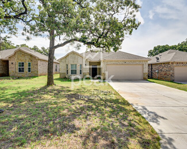 Building Photo - $1950! 3Bed/2Bath home in Fort Worth!