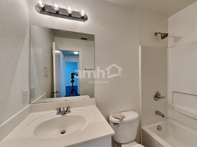 Building Photo - 4507 Waldon Pond