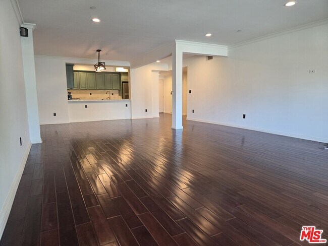 Building Photo - 4533 Vista Del Monte Ave