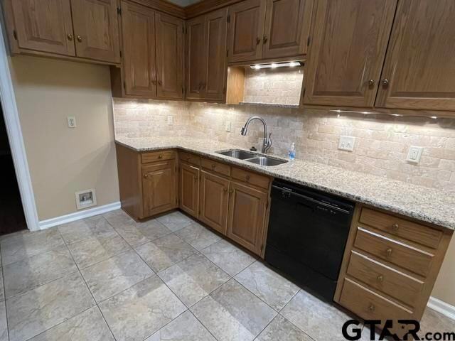 Building Photo - 418 Woodland Hills Dr