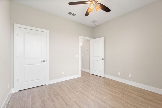 Building Photo - 2400 Rock Ct