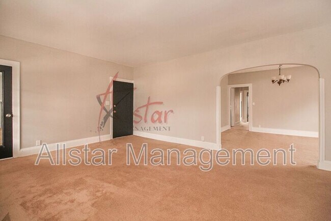 Building Photo - 1550 Glenmont Rd