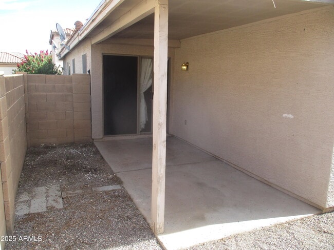 Building Photo - 2350 E Spruce Dr