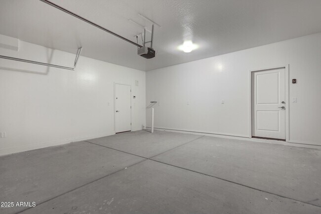 Building Photo - 22505 E Via Las Brisas