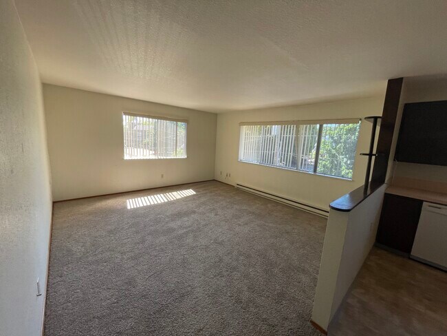 Living room - 1463 NW Jackson Ave