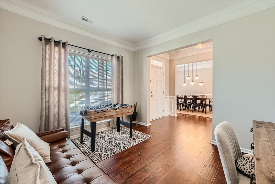 Building Photo - 13165 Wilburn Park Ln