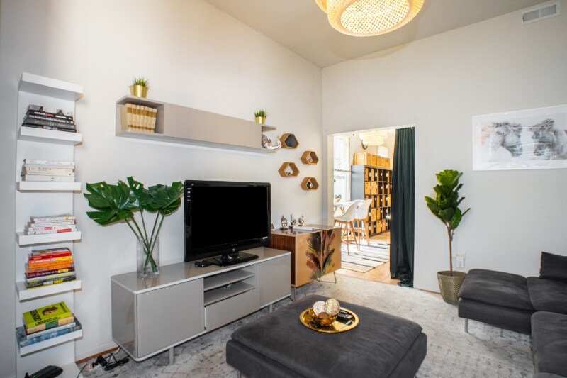 Building Photo - 2221 Dwight Way