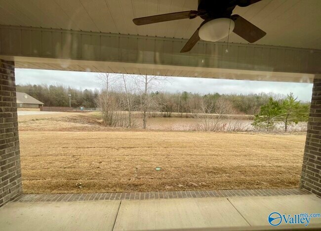 Building Photo - 272 Abercorn Dr