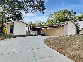 Building Photo - 2302 Windsor Oaks Ave