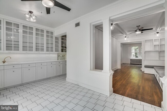 Building Photo - 2030 Pierce Mill Rd NW