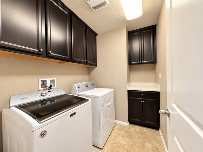 Building Photo - 31029 Branding Iron Ct