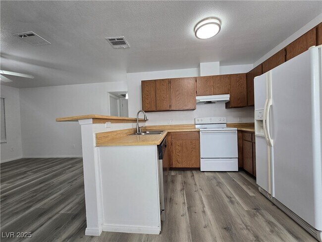 Building Photo - 2742 Alicialynn Way