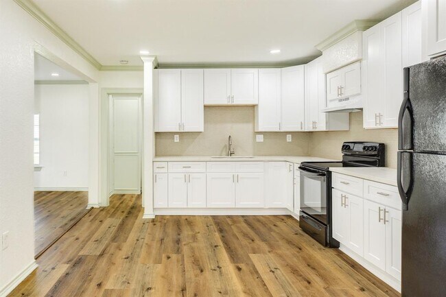 Building Photo - 12218 32nd St