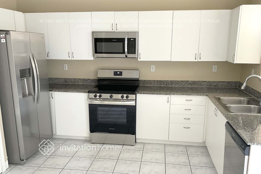 Building Photo - 5430 NW 107th Ave