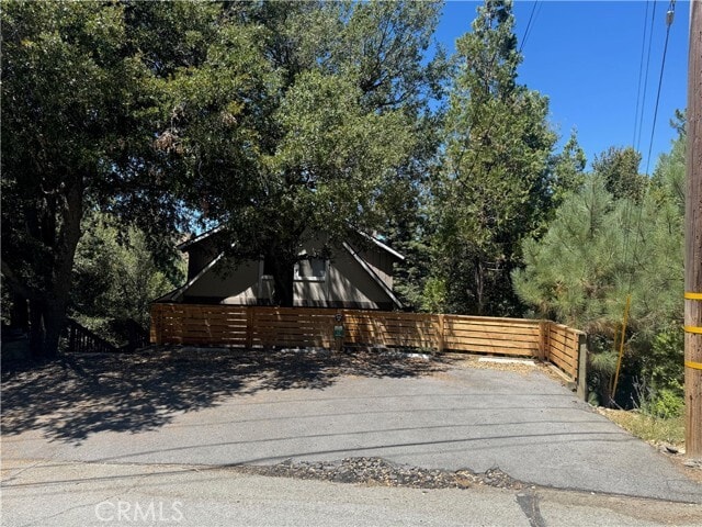 Building Photo - 956 Teakwood Dr