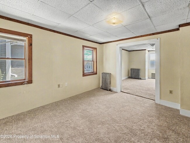 Building Photo - 1403 N Sumner Ave