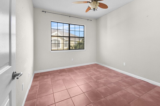 Building Photo - 2221 Vista Cove Rd