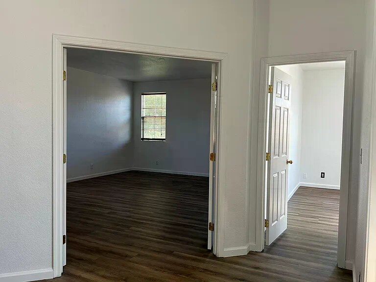 Building Photo - 2230 Gibralter Ln