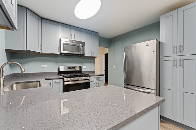 Building Photo - 3725 N Harlem Ave