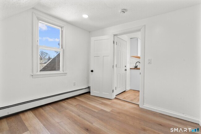 Building Photo - 26-28-28 Mc Lean St