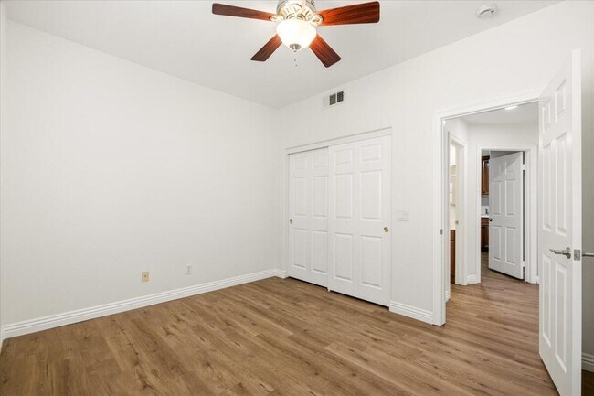 Building Photo - 37559 Durwent Dr