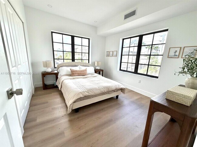 Building Photo - 1619 Jefferson Ave