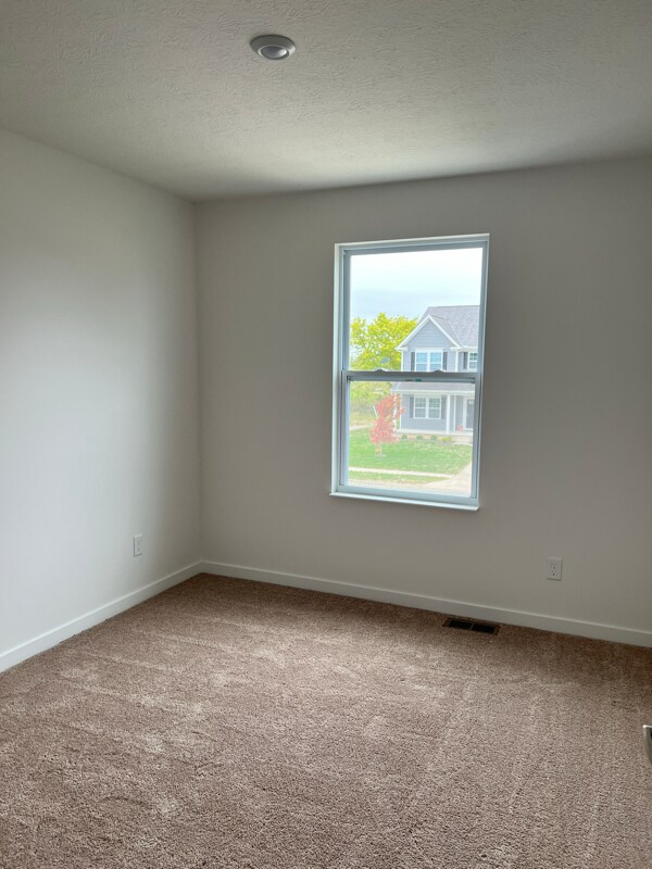 Building Photo - 38 Hemingway Ave