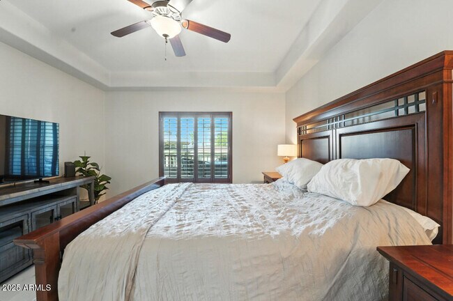 Building Photo - 5350 E Deer Valley Dr