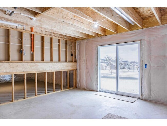 Building Photo - 143X Nutmeg Cir