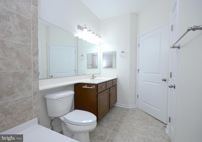 Building Photo - 3527 Piney Woods Pl