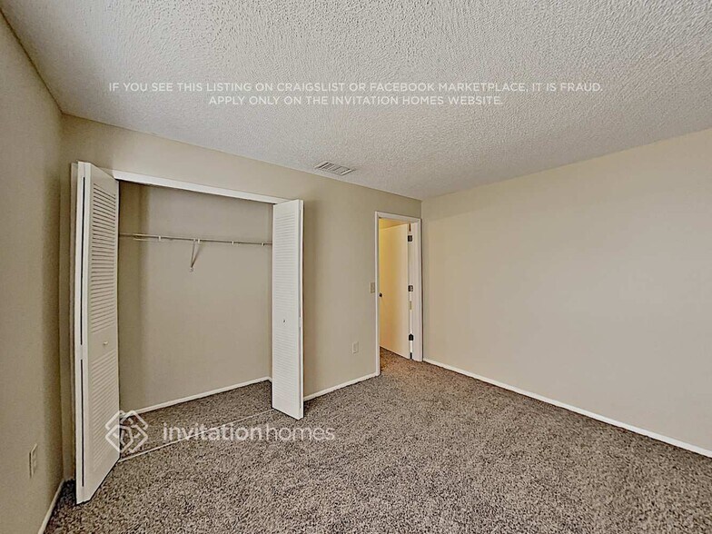 Building Photo - 546 Lake Dexter Blvd