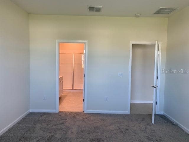 Building Photo - 16441 Champlain St