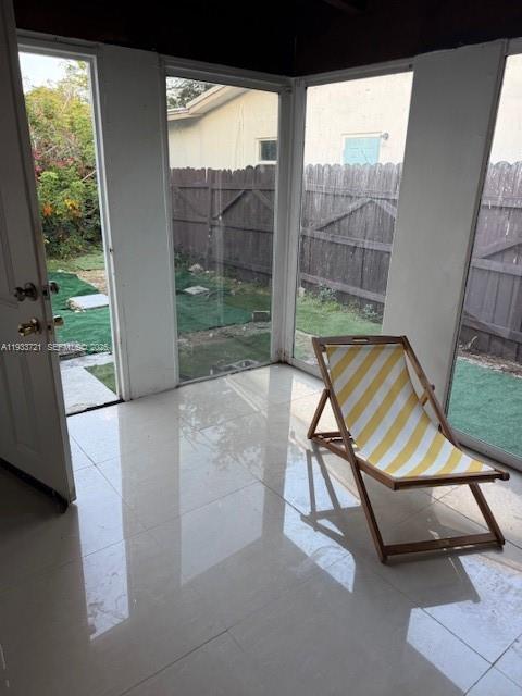 Building Photo - 3924 Hayes St