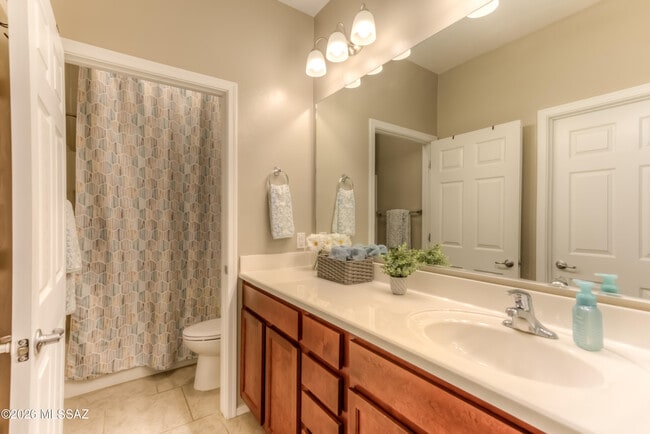 Building Photo - 9116 W Silver Cholla Dr