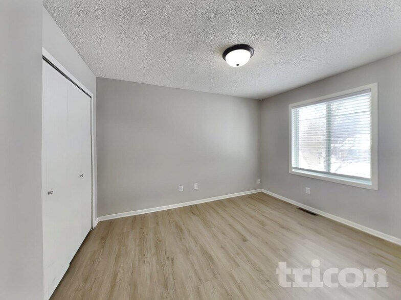 Building Photo - 8301 Thomas Ave N