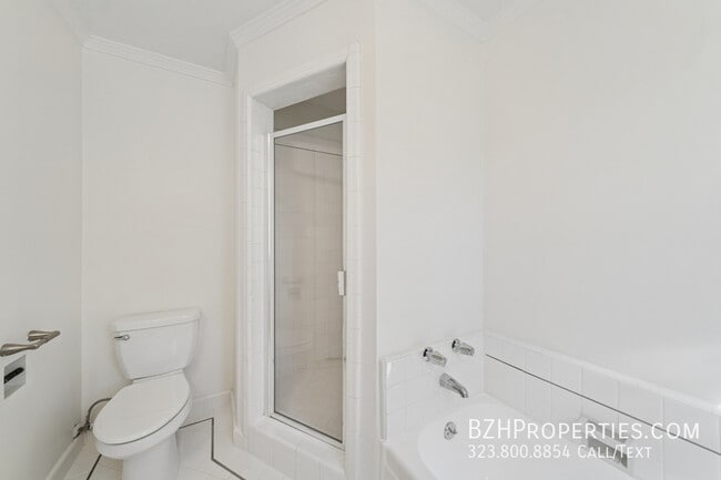 Building Photo - 1284 S Beverly Glen Blvd