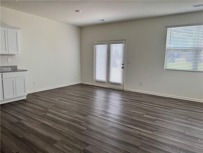 Building Photo - 1051 Paddington Dr